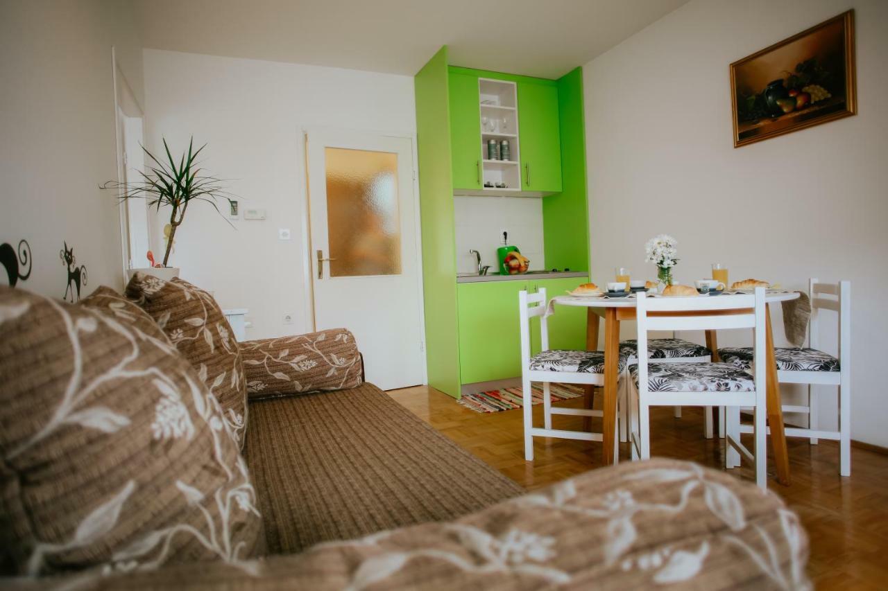 Petros Apartmani Vukovar Extérieur photo